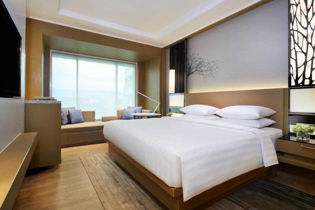 Hotel Courtyard By Marriott Dago Bandung