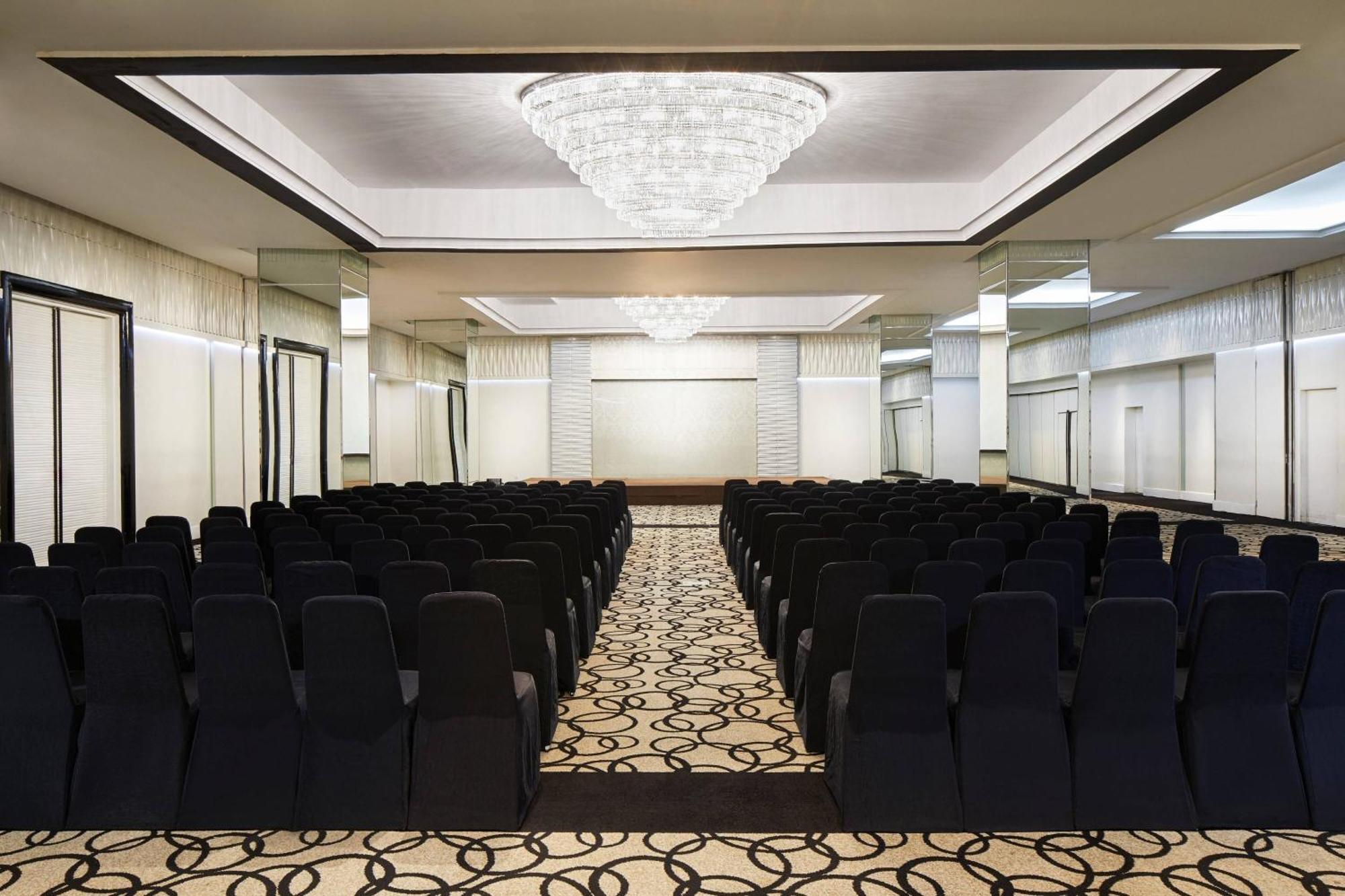 Courtyard By Marriott Dago, Chse Certified Hotel