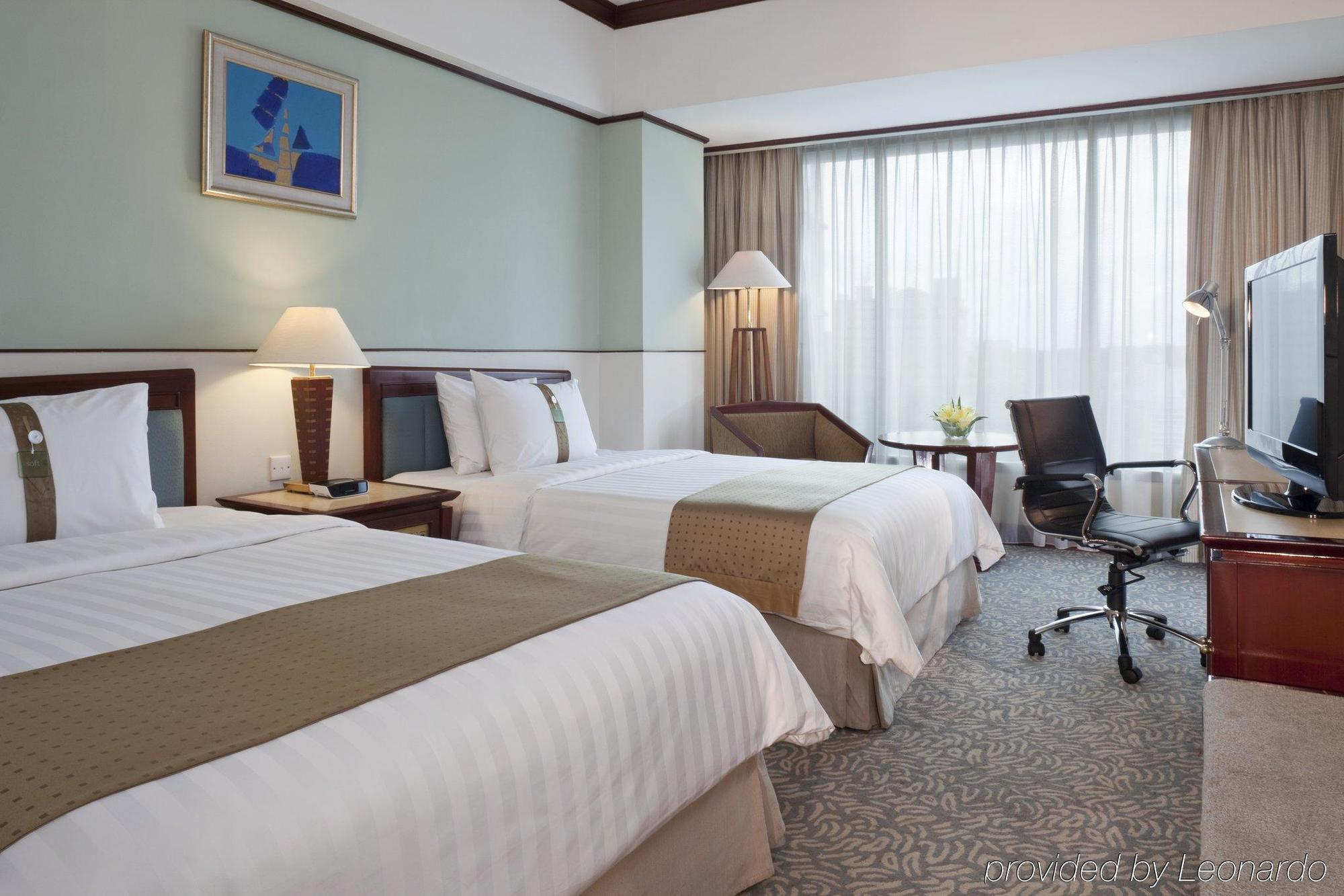 Courtyard By Marriott Dago, Chse Certified 4* Bandung