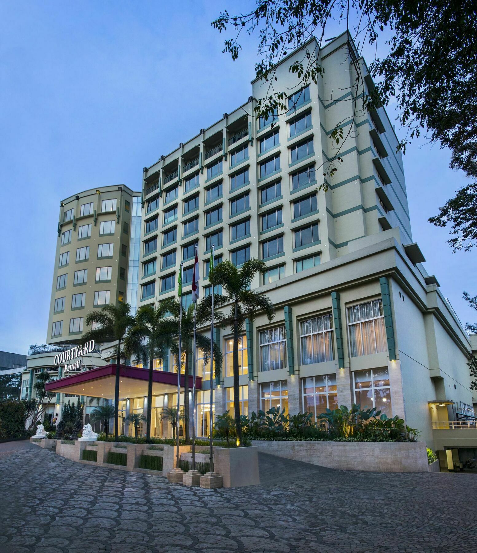 Hotel Courtyard By Marriott Dago, Chse Certified 4*