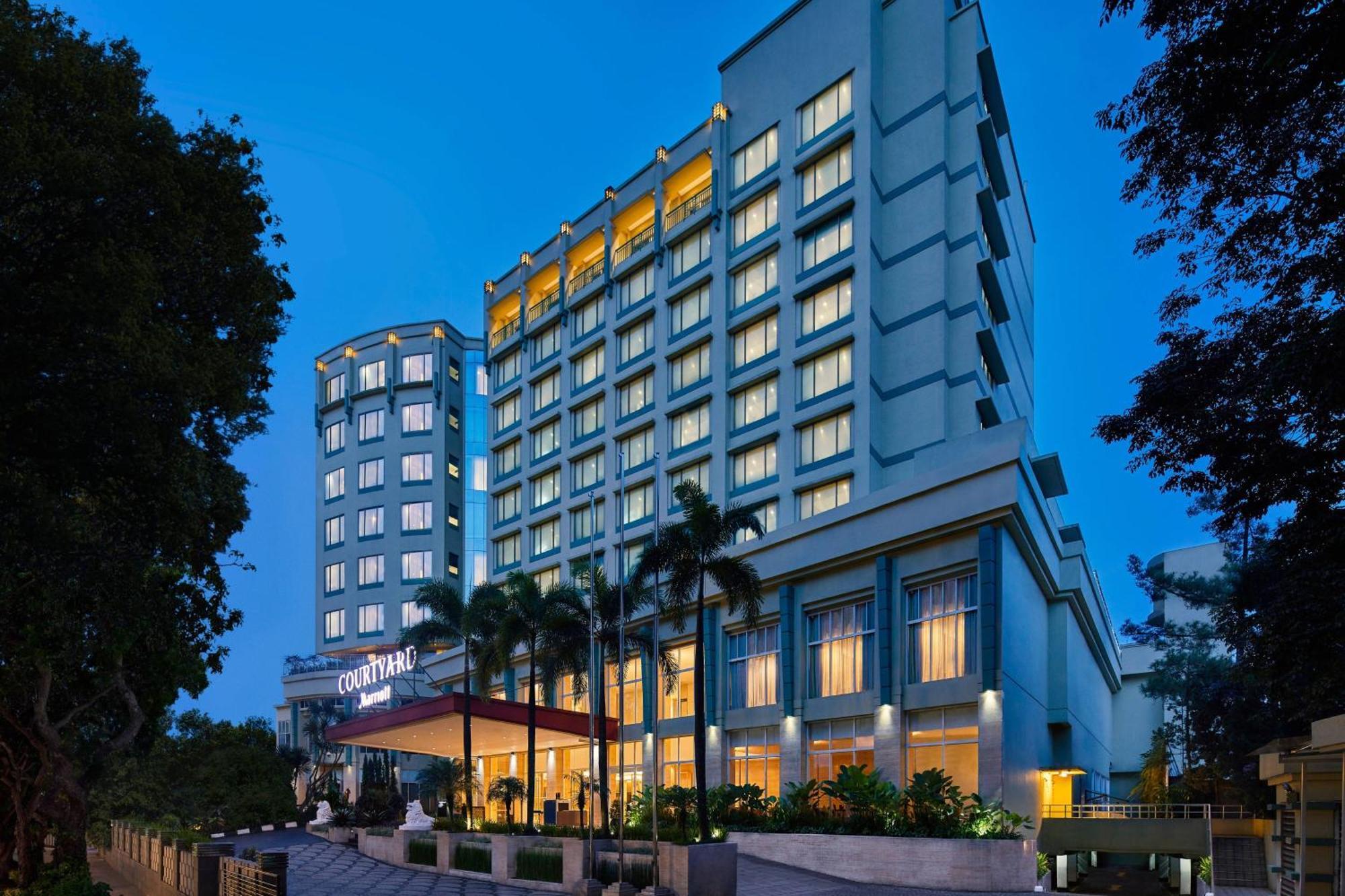Courtyard By Marriott Dago Bandung
